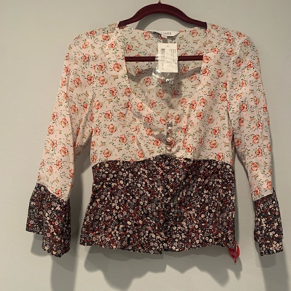 🔥Intermix floral 100% silk blouse🔥size 6